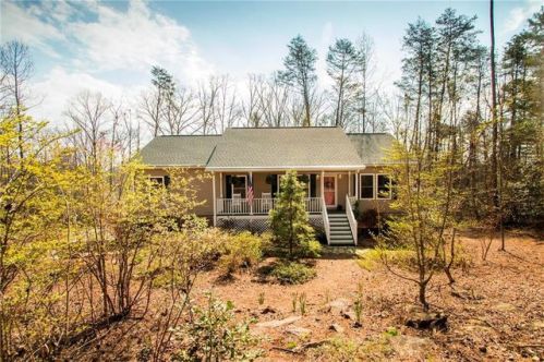 104 Mountain Top Dr, Tamassee, SC 29686-2309