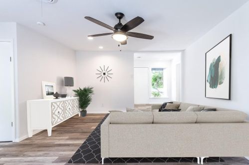 1705 Glen Alta Dr, Irving TX  75061-2306 exterior