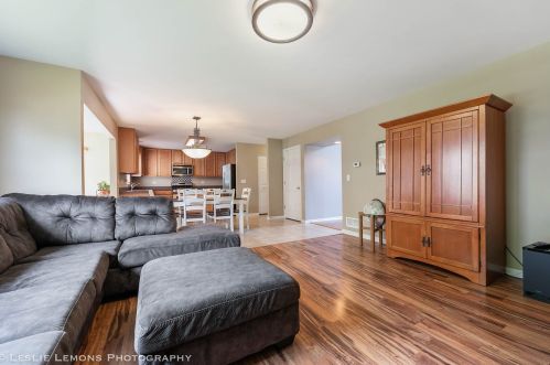 128 Reston Ct, Sycamore IL  60178-3000 exterior