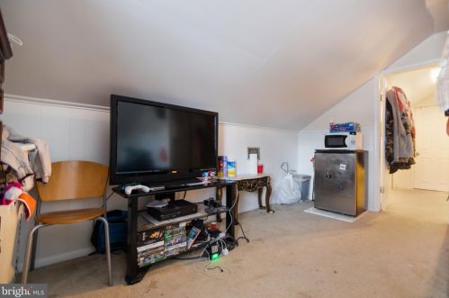 7227 16 Ave, Silver Spring MD 20912-7045 exterior