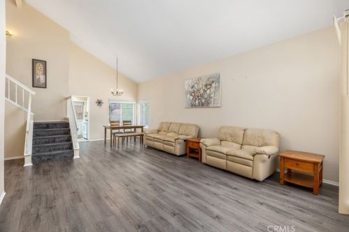 2200 John Matich Dr, Colton, CA 92324-9546