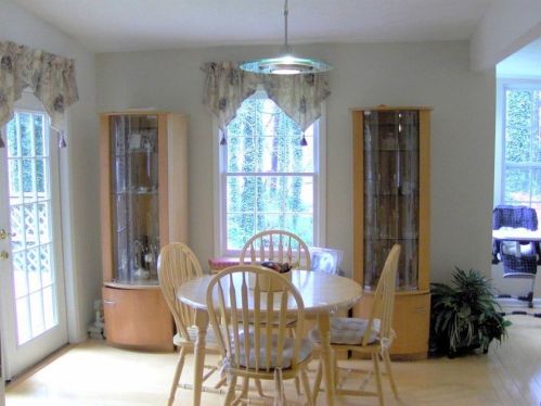 5652 Marian Ln, Lilburn, GA 30047-6013