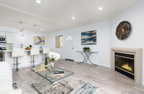 6980 Ballena Way, Carlsbad, CA 92009-6069