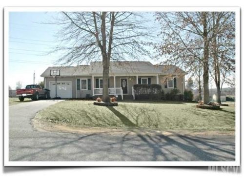 1347 Pear Dr, Conover, NC 28613-8023