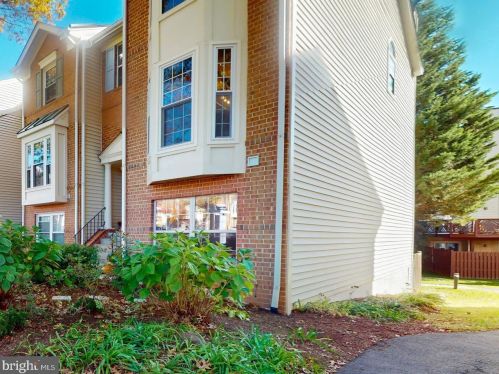 24 Dawn View Ct, Silver Spring, MD 20904-1252
