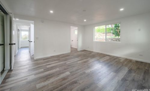 1945 Kapalama Ave, Honolulu HI  96817-1840 exterior