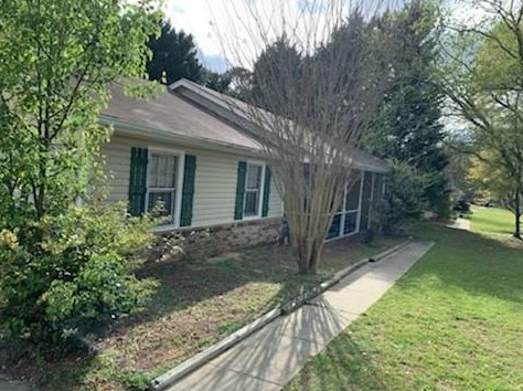 45 Salem Meadow Dr, Porterdale, GA 30016-4195