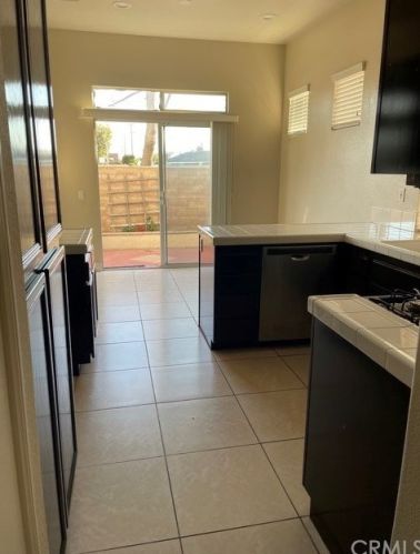 1962 Blue Violet Ct, Anaheim CA  92801-5300 exterior