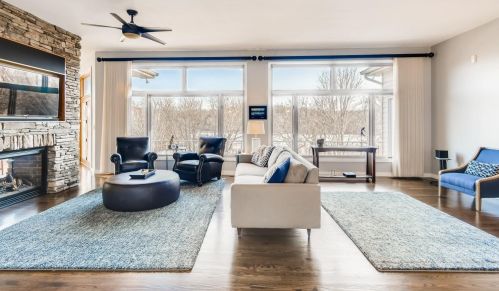 1580 Blackhawk Lake Dr, Saint Paul MN  55122-1245 exterior