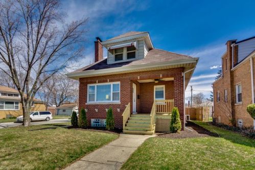 3301 Maple Ave, Brookfield, IL 60513-1240