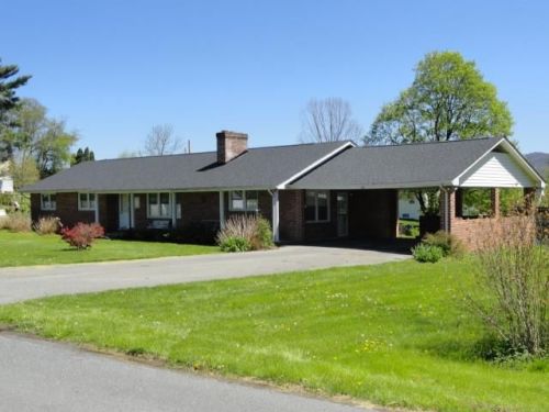 126 Coyner Ave, Thomas Bridge, VA 24354-1902