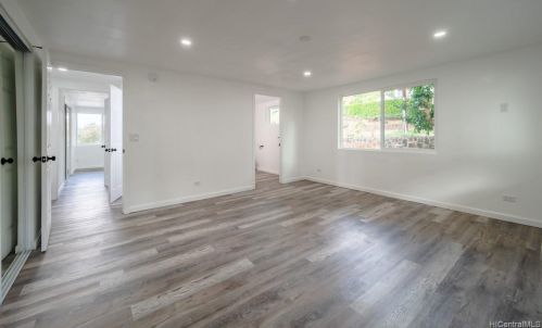 1945 Kapalama Ave, Honolulu HI  96817-1840 exterior