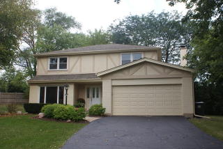 988 Commonwealth Ct, Hoffman Estates IL  60010-3154 exterior