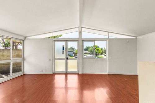 1129 Vermont Ave, Anaheim CA  92802-1825 exterior