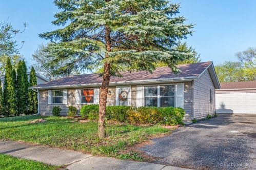 112 Creekside Dr, Lemont, IL 60440-2706