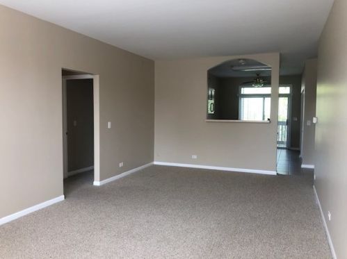 150 Waters Edge Dr, Glendale Heights, IL 60139-1524
