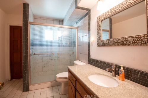 16273 Rancho Escondido Dr, Riverside CA  92506-5814 exterior