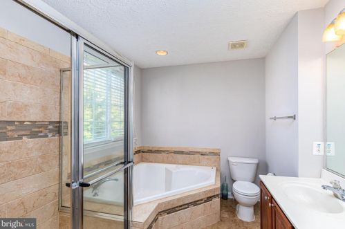 579 Windsong Dr, Aberdeen MD  21001-1809 exterior