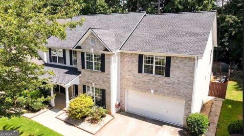 5440 Village View Ln, Stone Mountain, GA 30087-3169