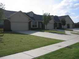 1626 Summer Hill Ct, Granbury TX  76048-4011 exterior