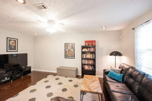 1433 Fox Hall Ln, Atlanta, GA 30316