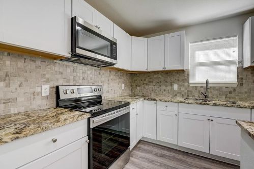 8746 Aldwick Dr, Dallas TX  75238-3420 exterior