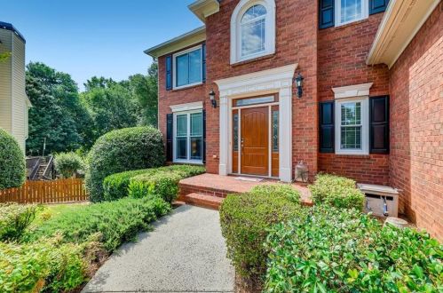293 Lynshire Ct, Marietta, GA 30064-2577