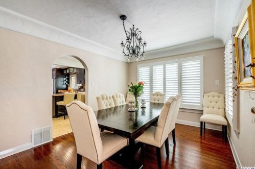 1151 Cedar St, Glendale CA  91207-1728 exterior