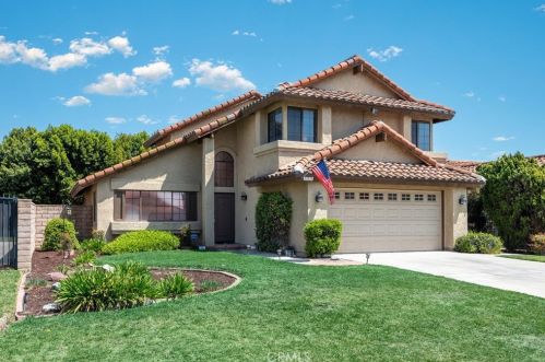 13535 Amber Rd, Chino, CA 91710-5242