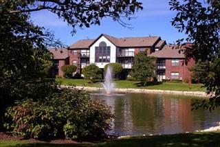 1601 Woods Dr, Arlington Hts IL  60004-2084 exterior