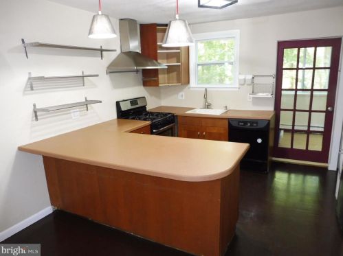 9717 Capitol View Ave, Silver Spring MD  20910-1028 exterior