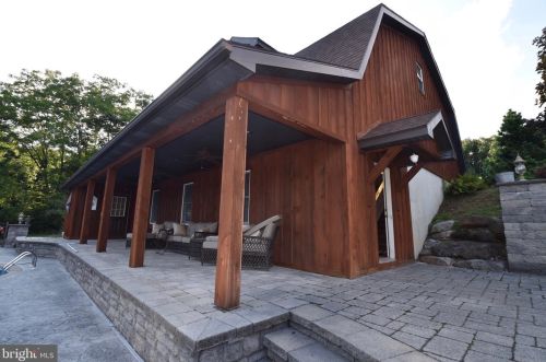 701 Rutt Rd, Bangor PA 18013-9602 exterior