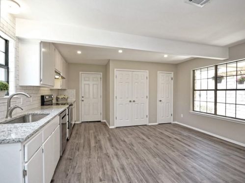 8302 Farmington Ct, Austin TX  78736-1744 exterior