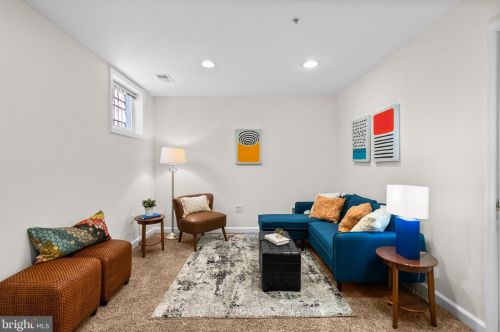 8509 2 Ave, Silver Spring MD 20910-2149 exterior