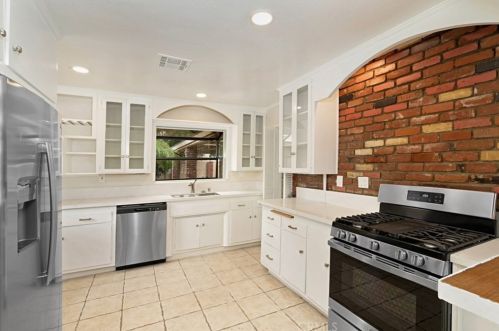 2935 Westridge Rd, Riverside CA  92506-4448 exterior