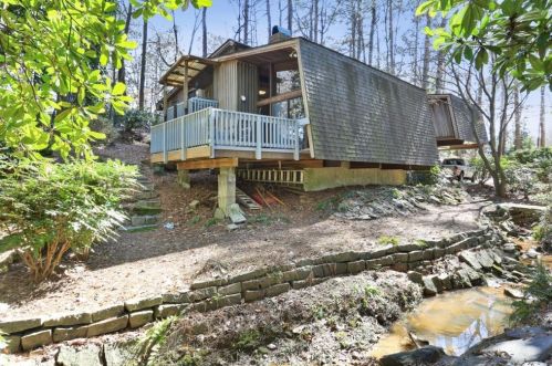 2235 Humility Ln, Atlanta GA  30319 exterior