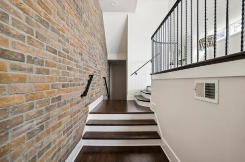 1074 Abington Ct, Atlanta GA  30319 exterior