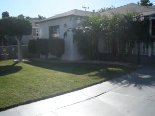 1901 Stoneacre Ave, Compton, CA 90221-1859
