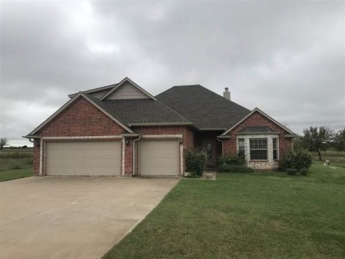 173 South Ridge Rd, Elgin, OK 73538-7701