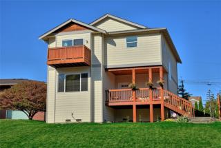 2304 Grand Ave, Everett, WA 98201-3340