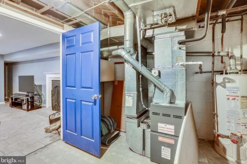 8917 Walden Rd, Silver Spring MD 20901-3530 exterior