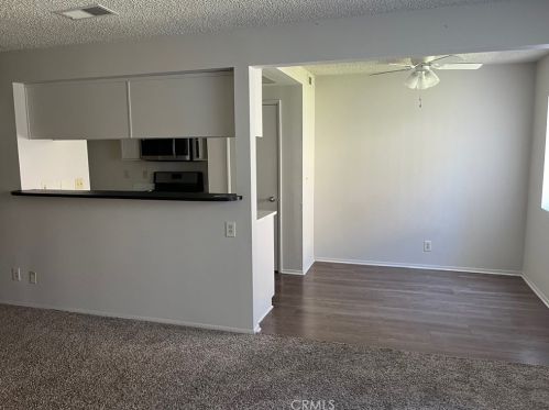 2057 Calle La Sombra, Simi Valley, CA 93063-3666