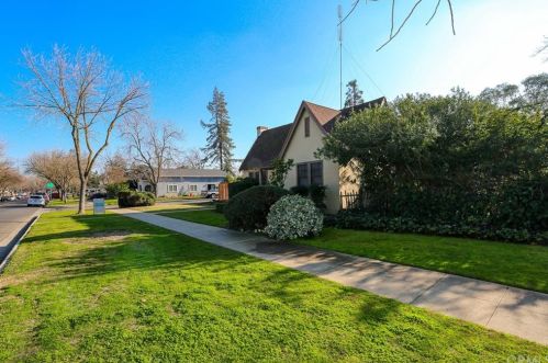 104 26th St, Merced, CA 95340-2909
