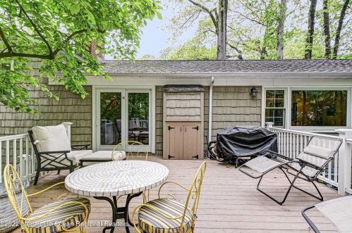 20 Fox Hill Rd, Middletown NJ 07748-2911 exterior