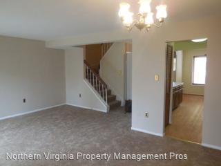6832 Clowser Ct, Springfield VA  22150-3052 exterior
