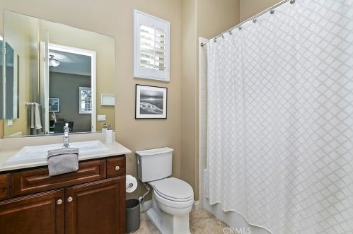 1769 Green Orchard Pl, Riverside CA  92508-8746 exterior