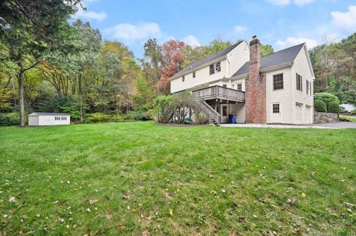 63 Turkey Roost Rd, Upper Stepney CT  06468-3127 exterior