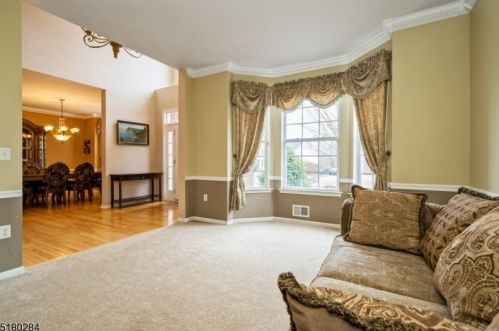 37 Dorset Dr, Hackettstown NJ  07840-5010 exterior