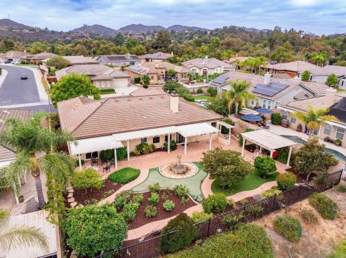2622 Dundee Gln, Escondido, CA 92026-8568