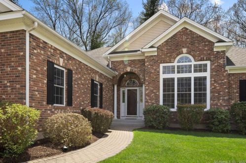 70 Eagle Run, Wapping, CT 06074-1589